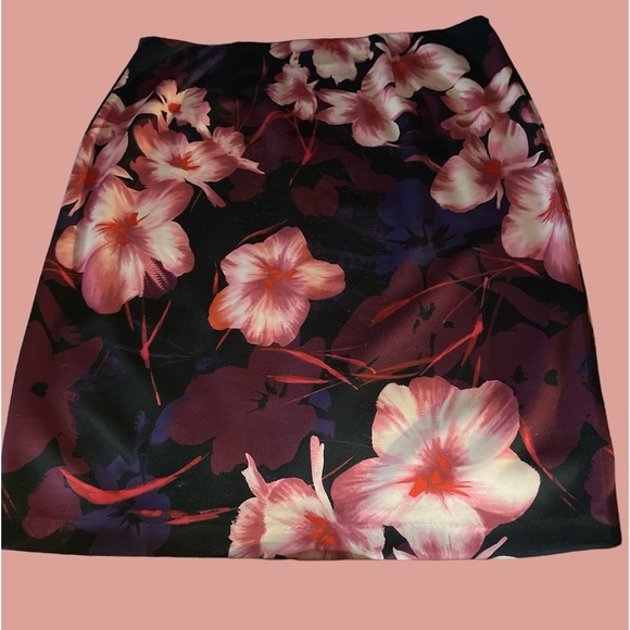 DB Floral Skirt - Size 1X - Picture 4 of 6